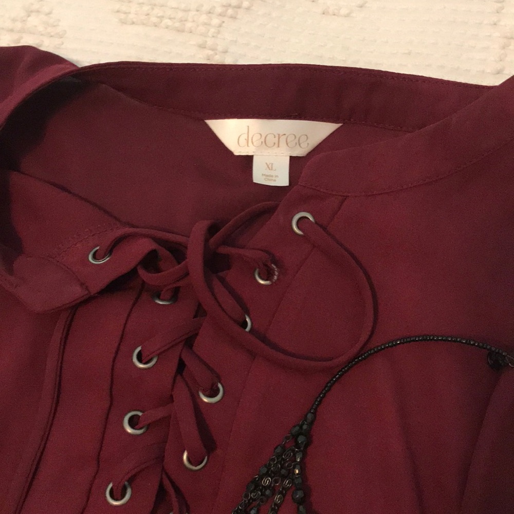 Blouse - Picture 2 of 3